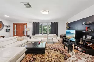 314 NE 85th St, El Portal, FL 33138 - Photo 10