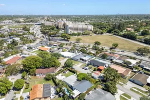 12001 SW 41st Dr, Miami, FL 33175 - Photo 28