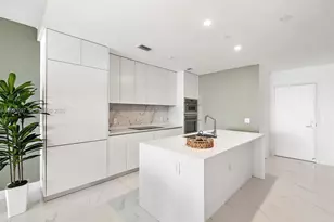 700 NE 24th St, Miami, FL 33137 - Photo 10