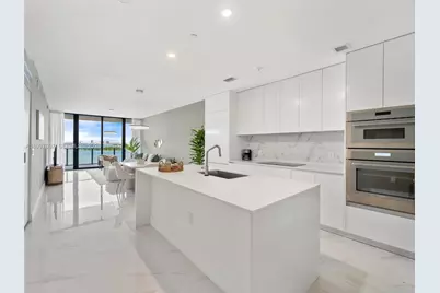 700 NE 24th St #606, Miami, FL 33137 - Photo 8