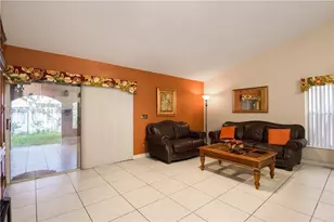 709 NW 177th Ave, Pembroke Pines, FL 33029 - Photo 4