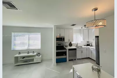 1515 NE 110th St #1, Miami, FL 33161 - Photo 6