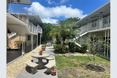 2000 Buchanan St #11, Hollywood, FL 33020 - Photo 10
