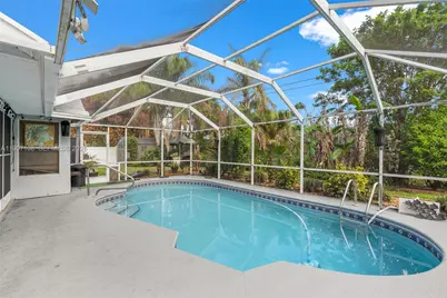 694 SE Karrigan Ter, Port Saint Lucie, FL 34983 - Photo 46