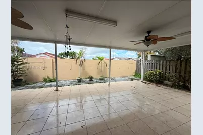 2385 W 69th St #2385-B, Hialeah, FL 33016 - Photo 6
