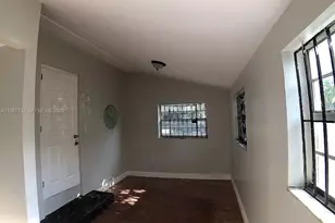 361 NE 57th St, Miami, FL 33137 - Photo 8