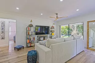 10900 SW 124th Rd, Miami, FL 33176 - Photo 12