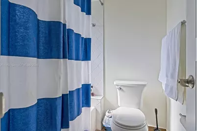 10900 SW 124th Rd, Miami, FL 33176 - Photo 16