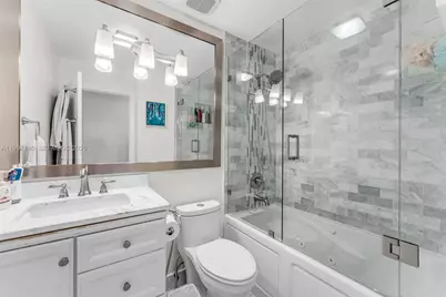 13935 SW 10th St, Miami, FL 33184 - Photo 10