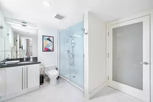 226 Ocean Dr, Miami Beach, FL 33139 - Photo 32