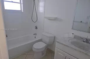 320 NE 12th Ave, Hallandale Beach, FL 33009 - Photo 22