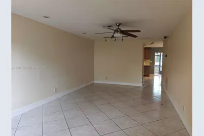 9803 NW 37th St, Sunrise, FL 33351 - Photo 8