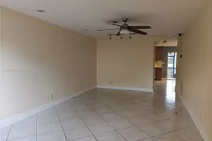 9803 NW 37th St, Sunrise, FL 33351 - Photo 8