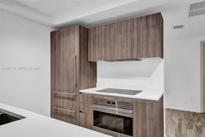 801 S Miami Ave #1106, Miami, FL 33130 - Photo 8