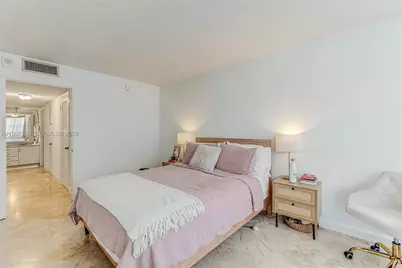 6039 Collins Ave #1607, Miami Beach, FL 33140 - Photo 26