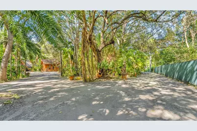 15425 SW 268th St, Homestead, FL 33032 - Photo 10