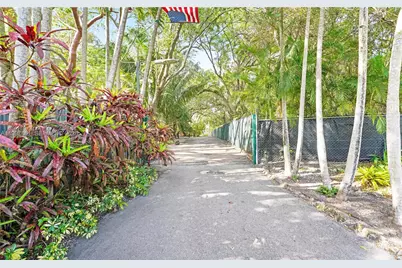 15425 SW 268th St, Homestead, FL 33032 - Photo 6