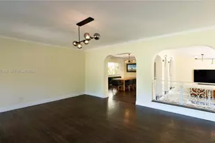 429 Deer Run, Miami Springs, FL 33166 - Photo 8