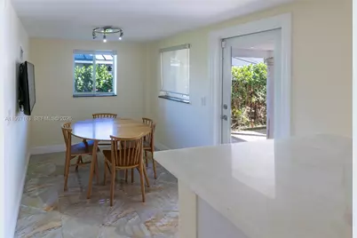 429 Deer Run, Miami Springs, FL 33166 - Photo 22