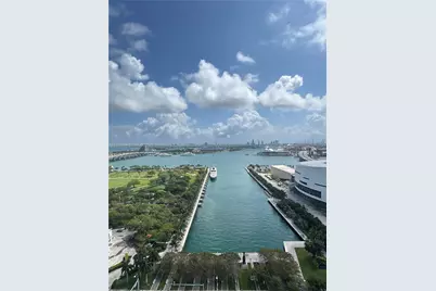 888 Biscayne Blvd #2211, Miami, FL 33132 - Photo 14