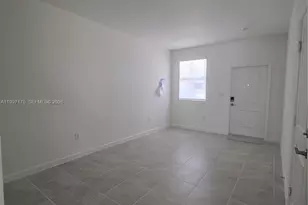 2739 SE 25th Ave, Homestead, FL 33035 - Photo 8