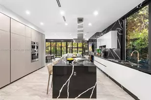 521 Holiday Dr, Hallandale Beach, FL 33009 - Photo 12