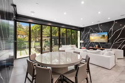 521 Holiday Dr, Hallandale Beach, FL 33009 - Photo 18