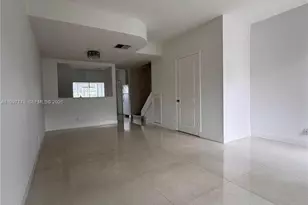 16747 Hemingway Dr, Weston, FL 33326 - Photo 2
