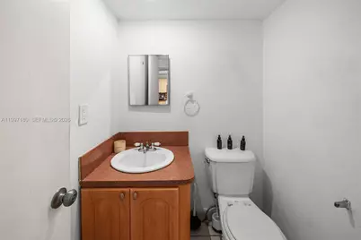 6450 Collins Ave #205, Miami Beach, FL 33141 - Photo 12