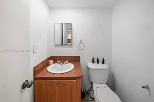 6450 Collins Ave, Miami Beach, FL 33141 - Photo 12