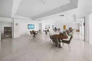 6450 Collins Ave, Miami Beach, FL 33141 - Photo 10