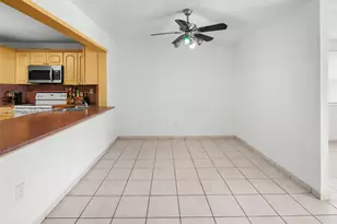 6450 Collins Ave, Miami Beach, FL 33141 - Photo 14