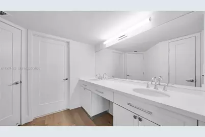 555 NE 34th St #2404, Miami, FL 33137 - Photo 18