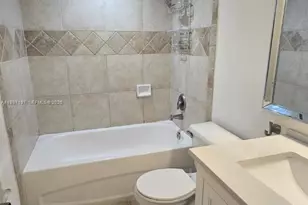 702 NW 87th Ave, Miami, FL 33172 - Photo 10