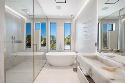 1045 W 47th Ct, Miami Beach, FL 33140 - Photo 16