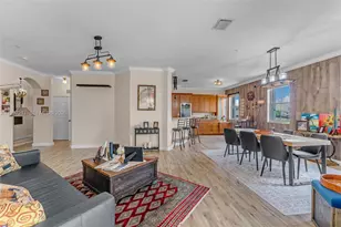 10012 NW 7th St, Miami, FL 33172 - Photo 10