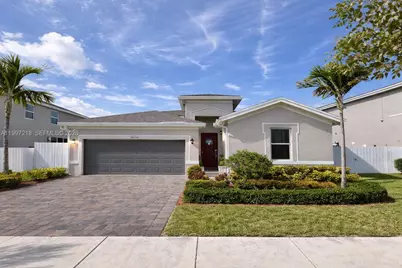 13233 SW 272nd St, Homestead, FL 33032 - Photo 1