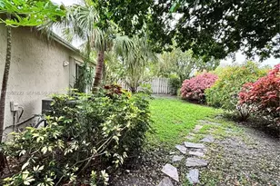 821 W Beckley Square, Davie, FL 33325 - Photo 26