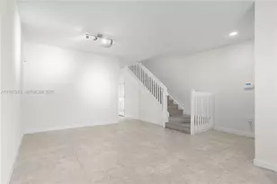 15075 SW 113th Terrace, Miami, FL 33196 - Photo 4