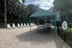 1445 Atlantic Shores Blvd, Hallandale Beach, FL 33009 - Photo 32