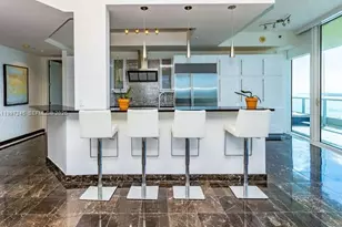 100 S Pointe Dr, Miami Beach, FL 33139 - Photo 8