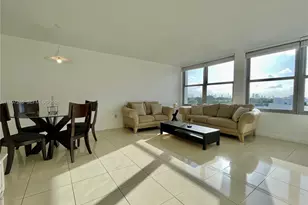 2899 Collins Ave, Miami Beach, FL 33140 - Photo 2
