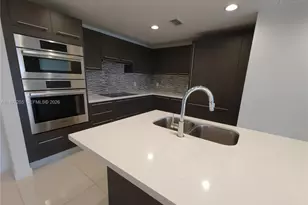 7661 NW 107th Ave, Doral, FL 33178 - Photo 10