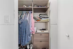 45 SW 9th St, Miami, FL 33130 - Photo 14