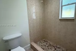 2711 Dewey St, Hollywood, FL 33020 - Photo 20