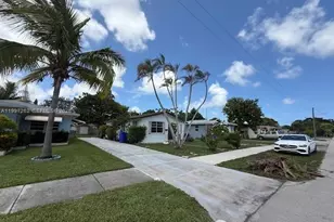 2711 Dewey St, Hollywood, FL 33020 - Photo 2