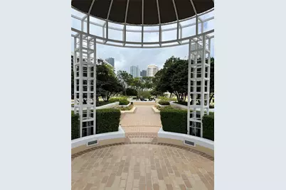 808 Brickell Key Dr #2002, Miami, FL 33131 - Photo 6