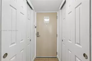 19201 Collins Ave, Sunny Isles Beach, FL 33160 - Photo 2