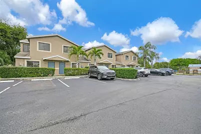4930 S University Dr #4930, Davie, FL 33328 - Photo 2