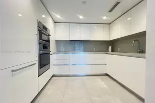 7832 Collins Ave, Miami Beach, FL 33141 - Photo 6